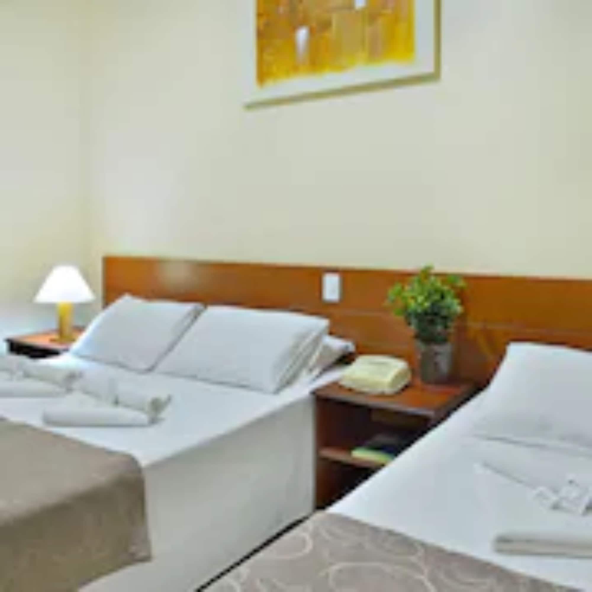 Hotel Dan Inn Barretos By Nacional Inn Екстер'єр фото