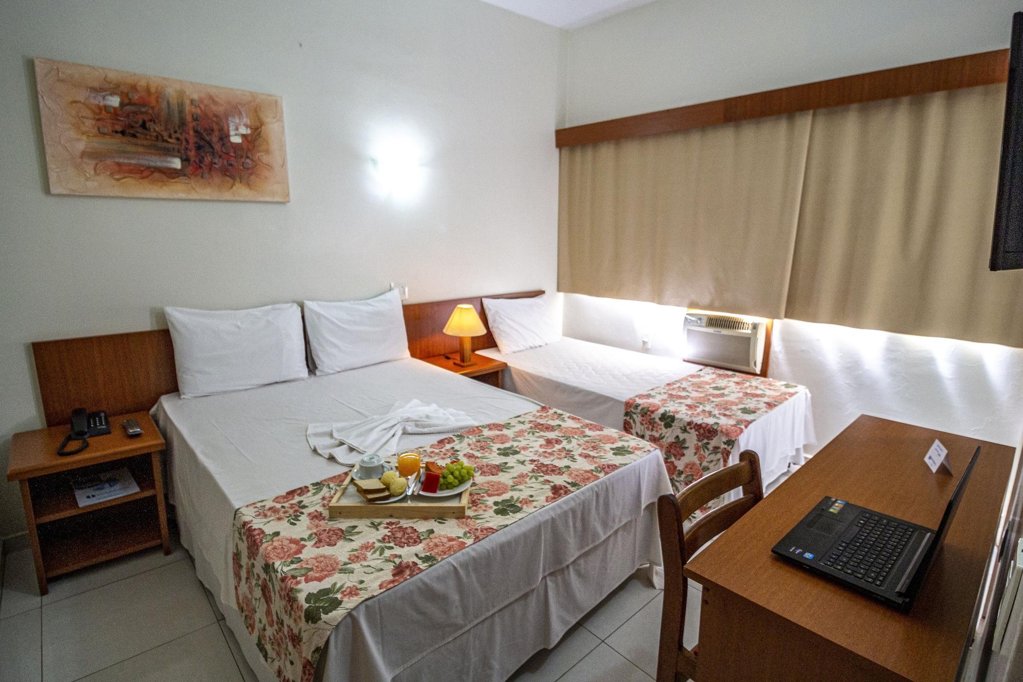 Hotel Dan Inn Barretos By Nacional Inn Екстер'єр фото