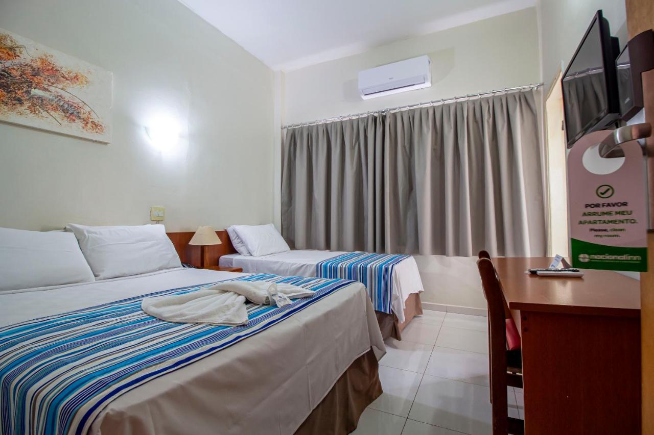 Hotel Dan Inn Barretos By Nacional Inn Екстер'єр фото
