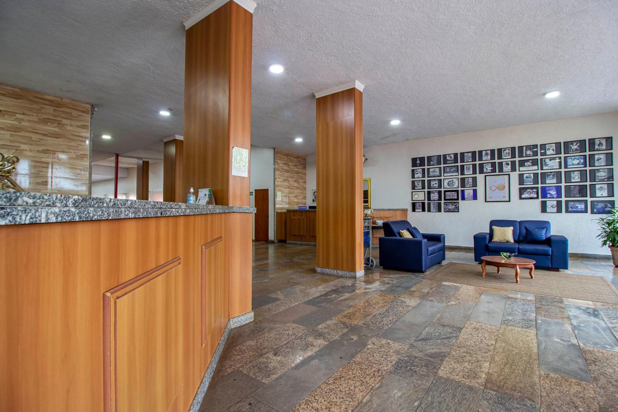 Hotel Dan Inn Barretos By Nacional Inn Екстер'єр фото