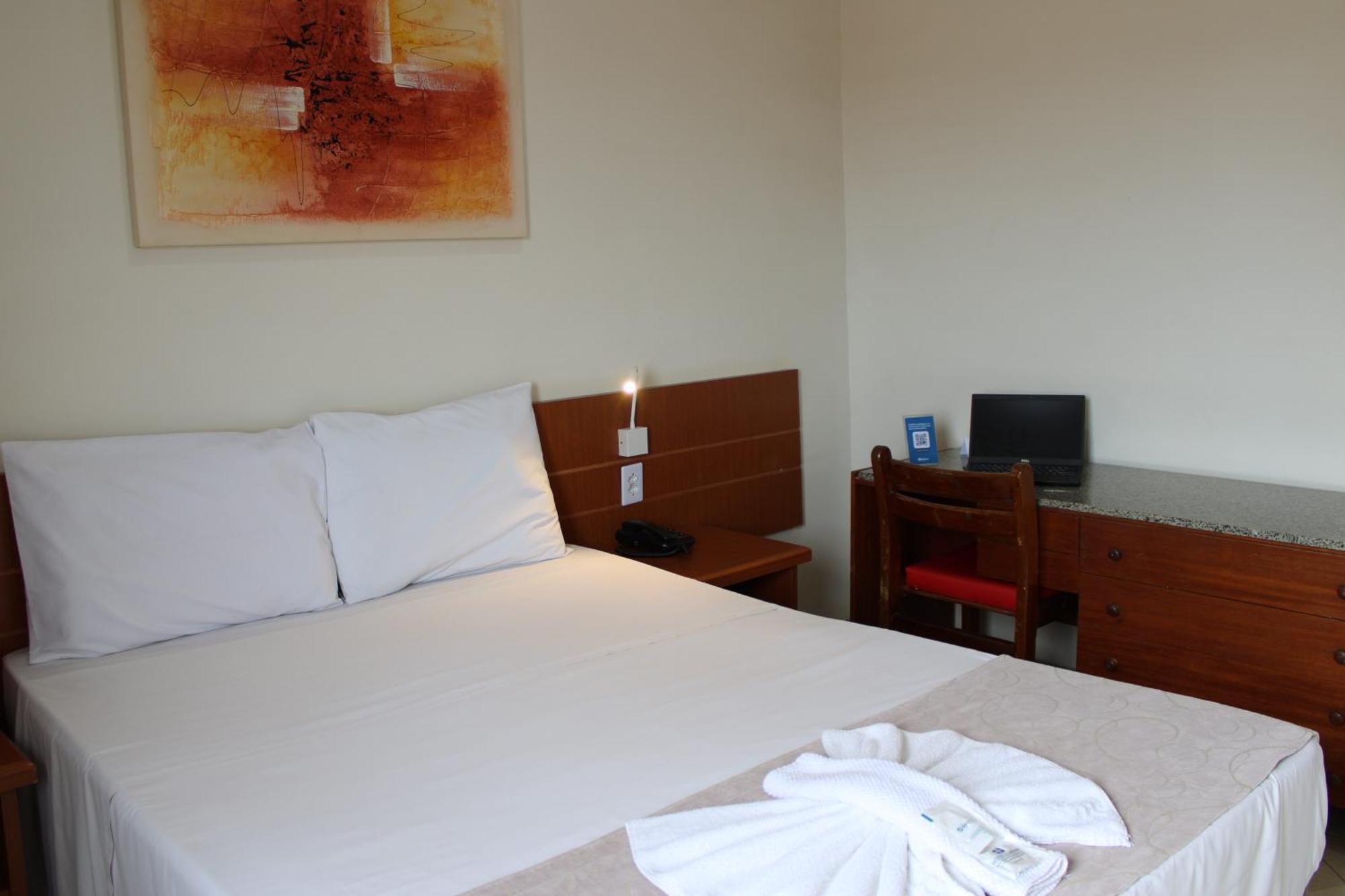 Hotel Dan Inn Barretos By Nacional Inn Екстер'єр фото