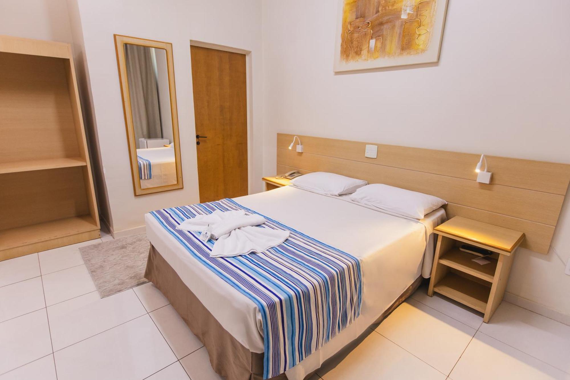 Hotel Dan Inn Barretos By Nacional Inn Екстер'єр фото